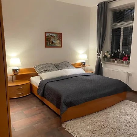 Einraum Ferienwohnung Im Zentrum Aue  Exterior photo